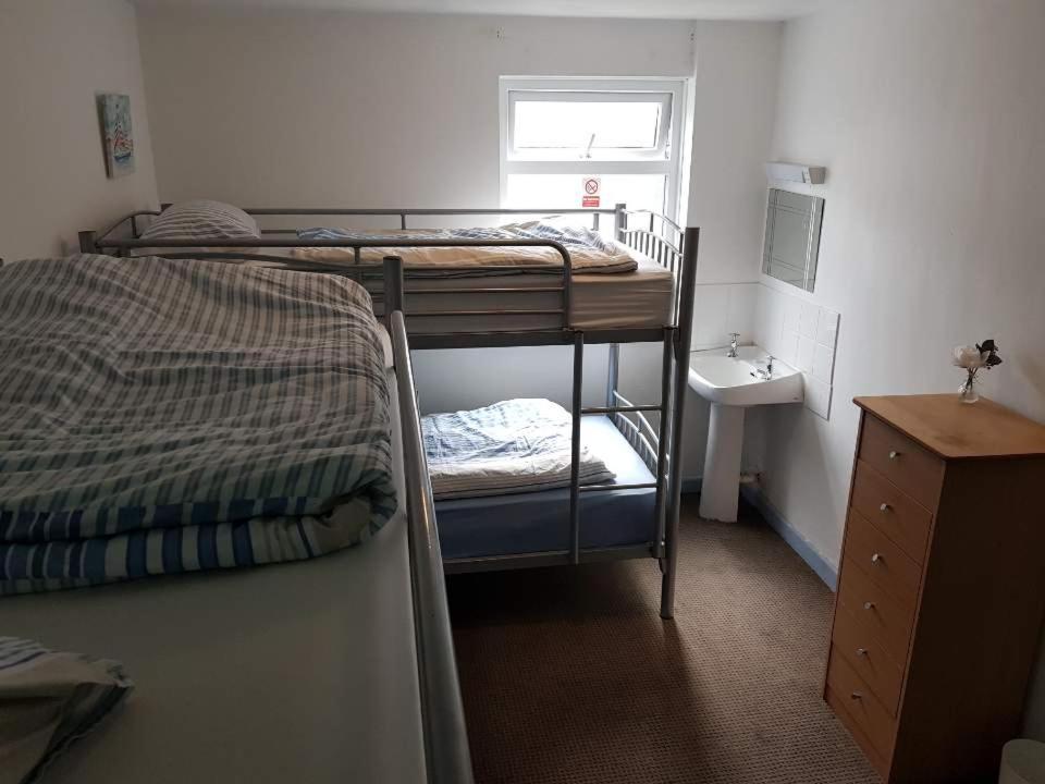 Blue Newquay Hostel *