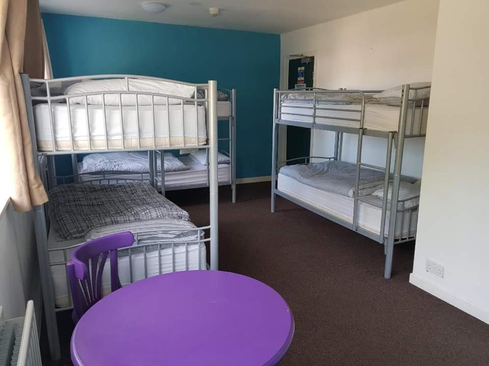 Blue Newquay Hostel